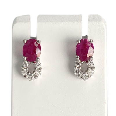 Boucles d'oreilles d'occasion or 750 blanc diamants rubis