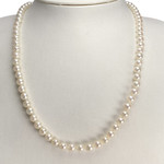 Collier d'occasion or 750 jaune perle de culture diamant - vue 2