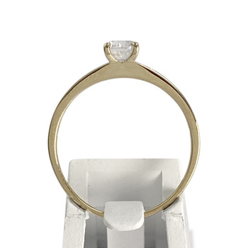 Tweedehands ring van 375 geelgoud met zirkonia's