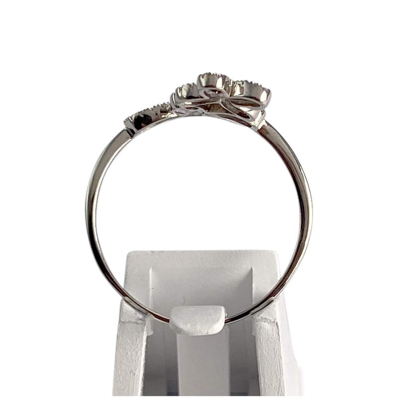 Bague d'occasion or 750 blanc fleur diamants - vue 3