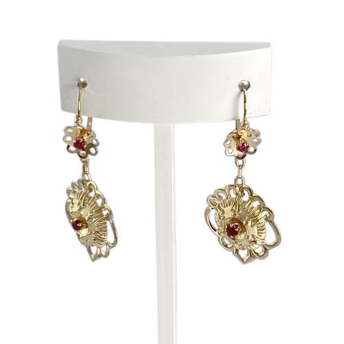 Boucles d'oreilles d'occasion or 750 jaune rubis synthetiques