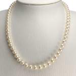 Tweedehands ketting van 750 geelgoud met gekweekte parel, 46 cm - afbeelding 2