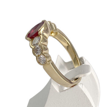 Second-hand gold ring 750 yellow ruby diamonds