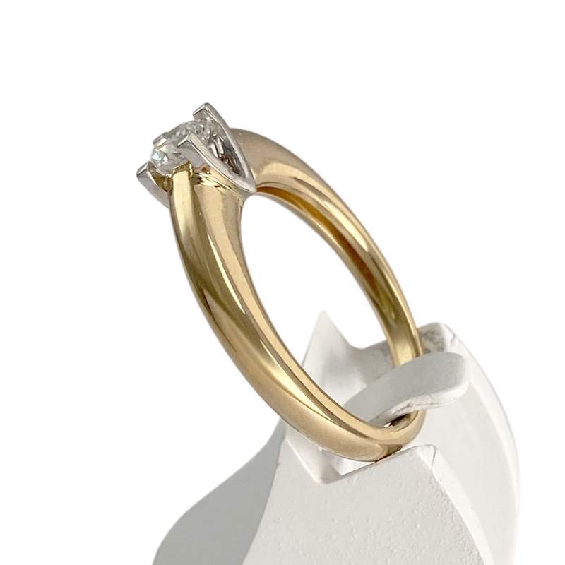Solitaire d'occasion or 750 2 tons diamant - vue 2