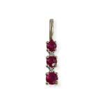 Pendentif d'occasion or 375 2 tons diamants, rubis - vue 1