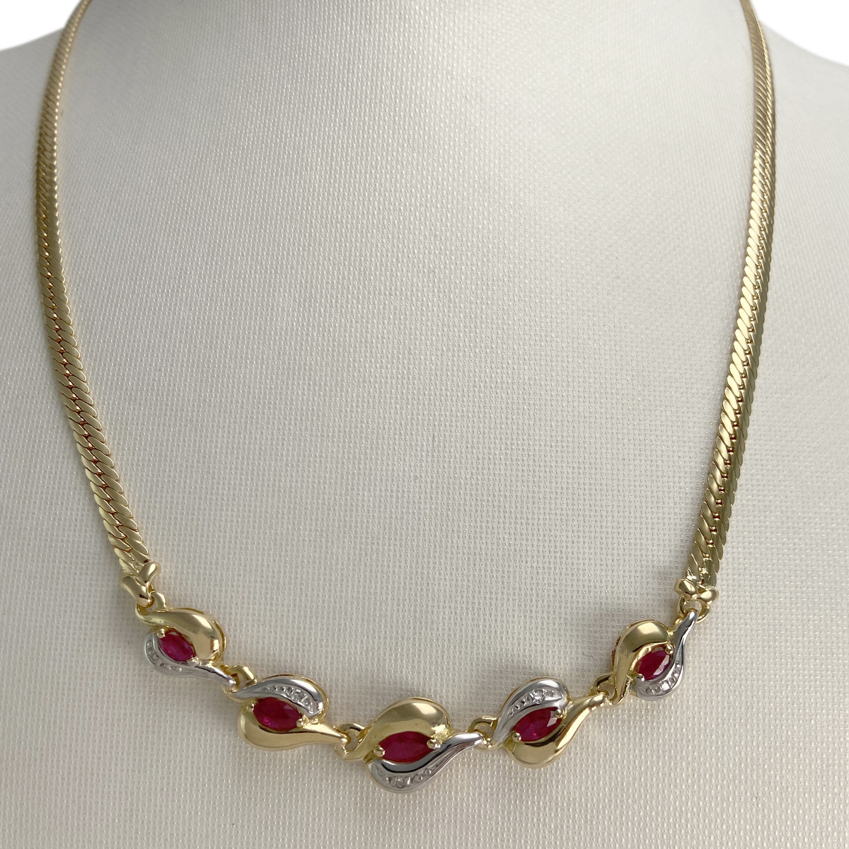 Collier d'occasion or 750 2 tons maille anglaise rubis diamant - vue 2