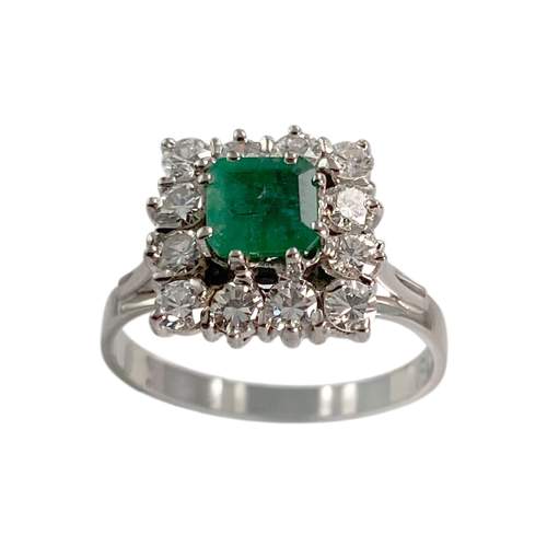 Bague d'occasion or 750 blanc émeraude diamants