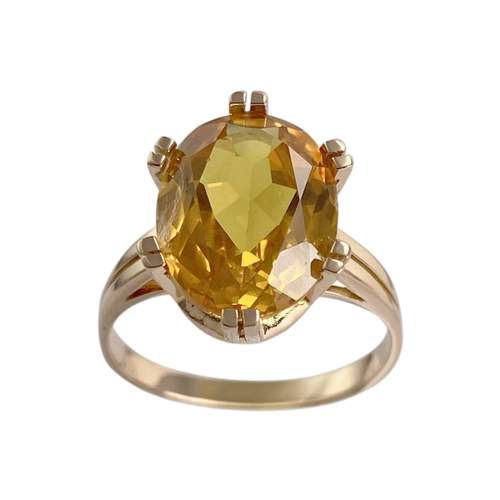 Bague d'occasion or 750 jaune corindon synthétique