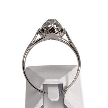 Pre-owned 750 white gold ring with zirconia