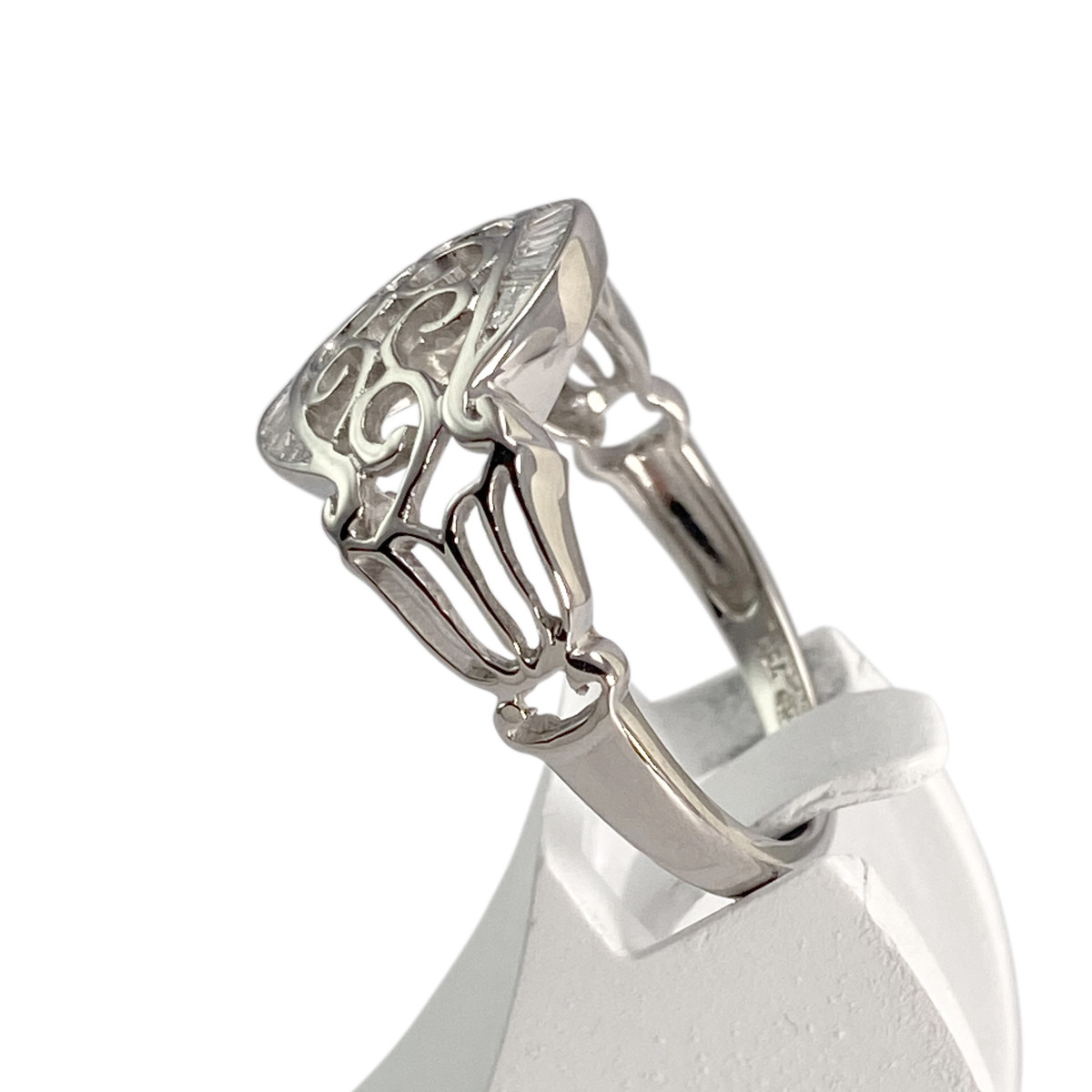 Bague d'occasion or 750 blanc diamants - vue 2