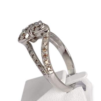 Tweedehands goud 750 witte diamanten ring