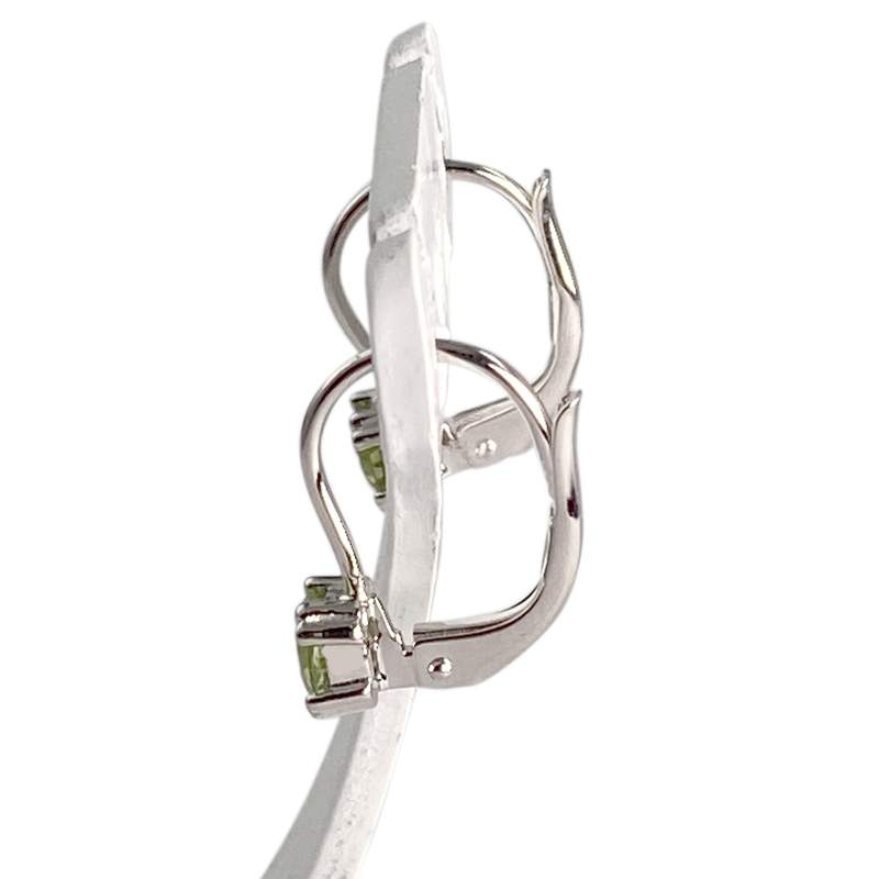 Boucles d'oreilles d'occasion or 375 blanc péridots - vue 2