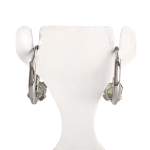 Boucles d'oreilles d'occasion or 375 blanc péridots - vue 3