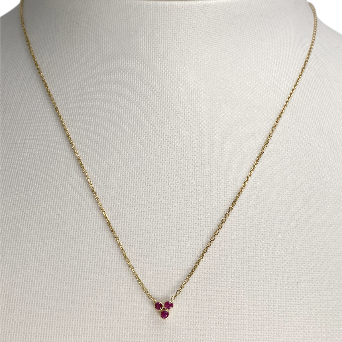 Collier d'occasion or 750 jaune maille forçat rubis - vue 2