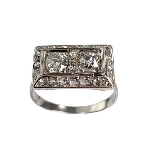 Second-hand gold 750 white diamond ring