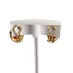 Boucles d'oreilles d'occasion or 750 jaune pierre cabochon en corail - vue 3