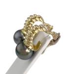 Boucles d'oreilles d'occasion or 750 jaune perle de tahiti - vue 2