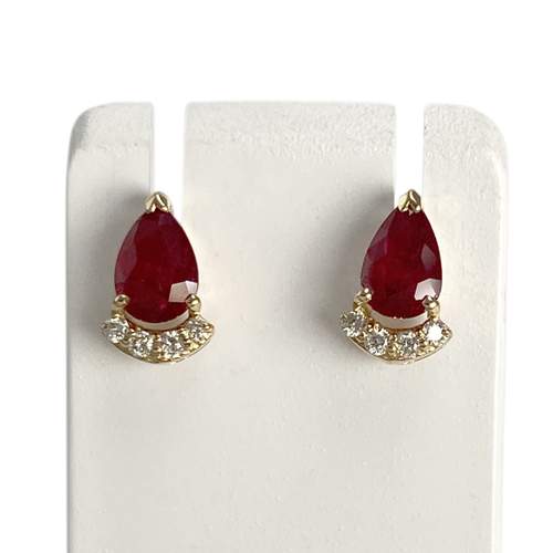 Pre-owned 750 yellow gold earrings with diamonds and rubies