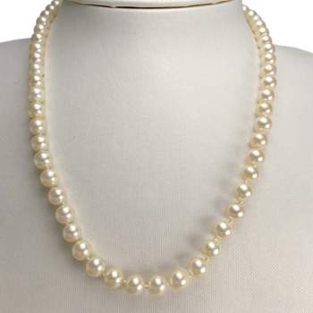 Tweedehands ketting van 750 geelgoud met Akoya-kweekparels