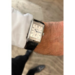 Montre d'occasion JAEGER LECOULTRE Reverso Duoface homme mécanique bracelet cuir d'origine - vue porté 1