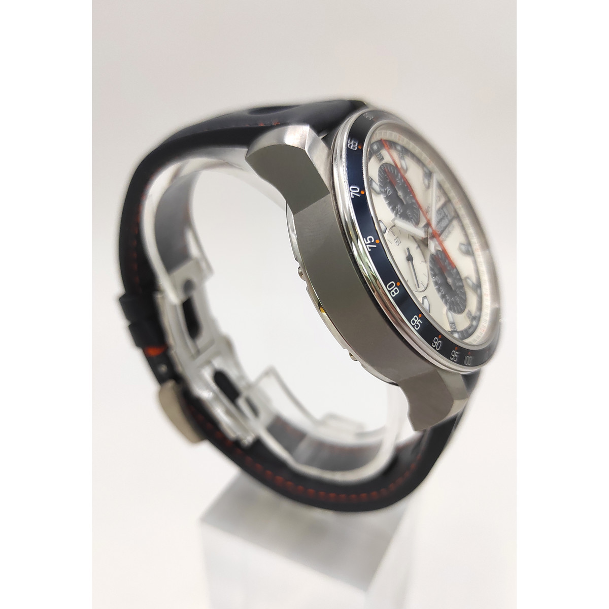 Montre d'occasion CHOPARD Grand Prix de Monaco Historique homme mouvement automatique certifié (cosc) bracelet cuir d'origine - vue D3