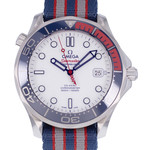 Montre d'occasion OMEGA Seamaster 300 Diver '007' Commander's Watch homme automatique bracelet nato - vue D1