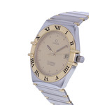 Montre d'occasion OMEGA Constellation Chronometer mixte mouvement automatique certifié (cosc) bracelet or jaune 750/000 et acier - vue D2