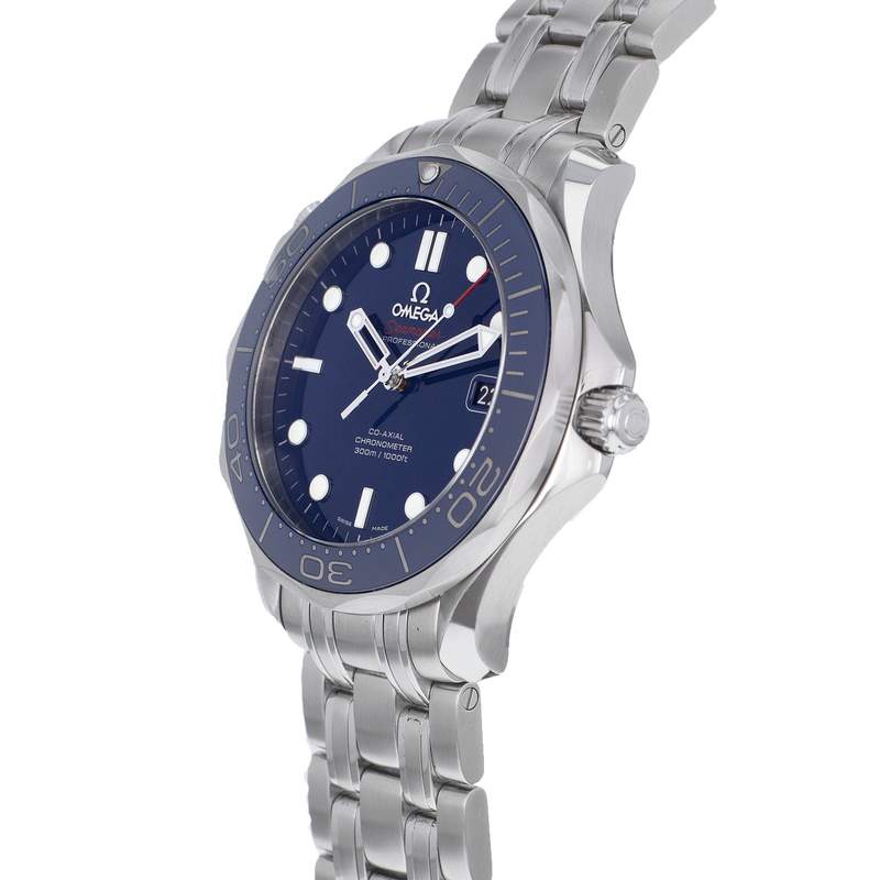 Montre d'occasion OMEGA Seamaster 300 Diver Co-Axial Chronometer homme mouvement automatique certifié (cosc) bracelet acier - vue D2