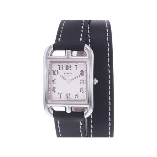 Tweedehands HERMES Cape Cod 23 mm dameshorloge met quartz uurwerk en een leren band in de kleur cresus