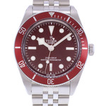 Montre d'occasion TUDOR Black Bay 58 'Burgundy' homme mouvement automatique certifié (cosc) bracelet acier - vue D1
