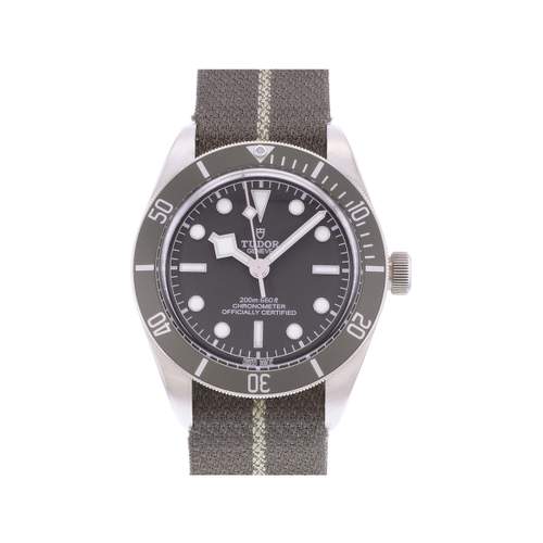 Pre-owned TUDOR Black Bay 58 Men's Watch, Certified Automatic Movement (COSC), NATO Strap