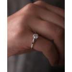 Bague d'occasion BULGARI Solitaire femme platine 950/1000 - vue porté 1