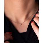 Collier d'occasion DINH VAN Le Cube Diamant PM femme or blanc 750/1000 - vue porté 1