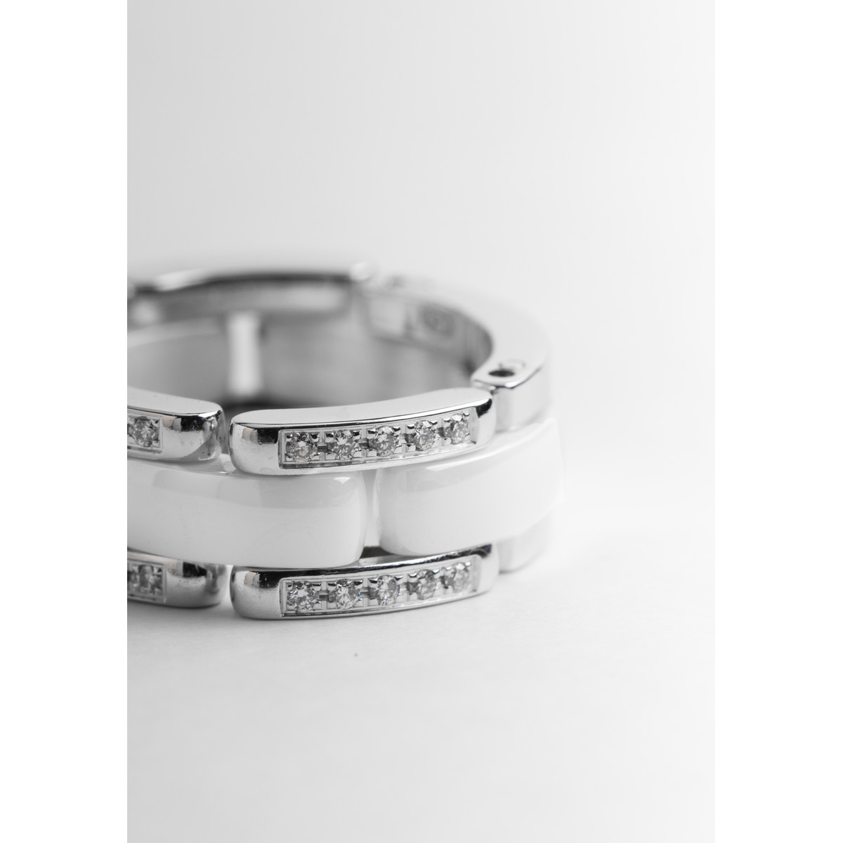 Bague d'occasion CHANEL Ultra PM femme céramique or blanc 750/1000 - vue D1