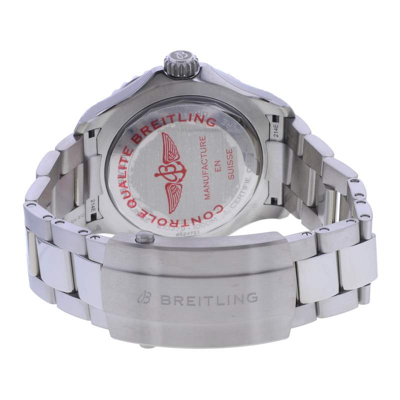 Montre d'occasion BREITLING SuperOcean Super Diver 46 homme mouvement automatique certifié (cosc) bracelet titane - vue 3