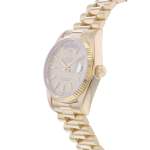 Montre d'occasion ROLEX Day-Date Or jaune President homme mouvement automatique certifié (cosc) bracelet or jaune 750/000 - vue D2