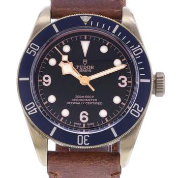 Montre d'occasion TUDOR Black Bay Bronze Edition Bucherer homme mouvement automatique certifié (cosc) bracelet cuir d'origine