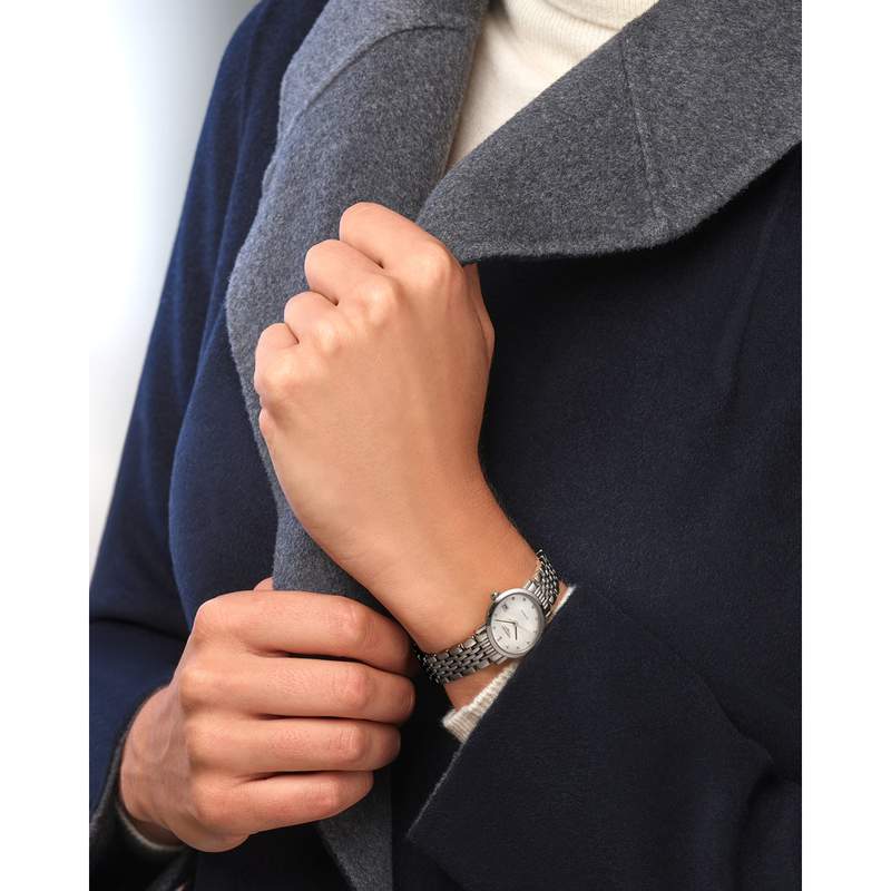 Montre Longines femme acier - vue porté 1