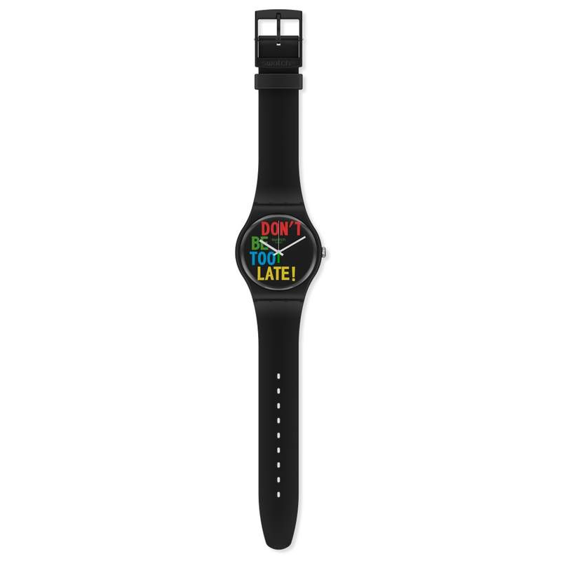 Montre Swatch mixte plastique noir - vue D1
