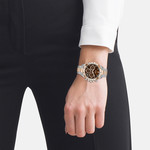 Montre Boss femme acier doré rose - vue porté 1