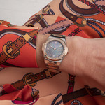 Montre Guess Co femme acier bicolore rose - vue porté 1