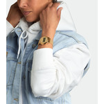 Montre Casio mixte résine doré bracelet acier doré - vue porté 1