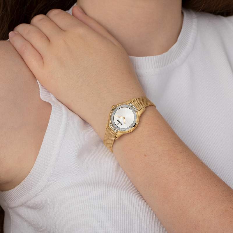 Montre Festina femme acier doré maille milanaise - vue porté 1