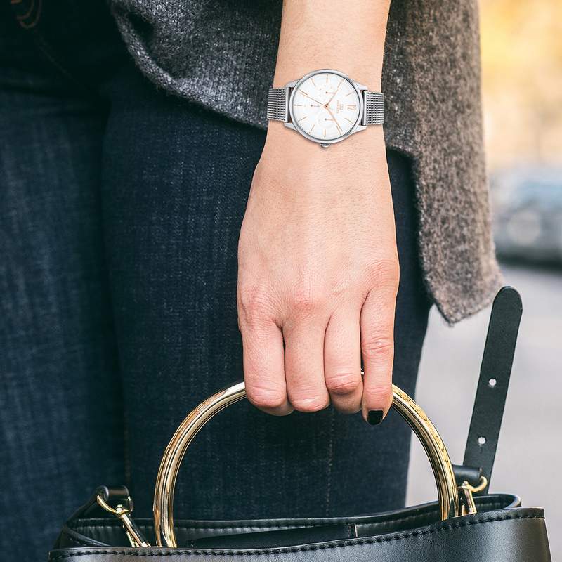 Montre Tommy Hilfiger femme acier - vue porté 1