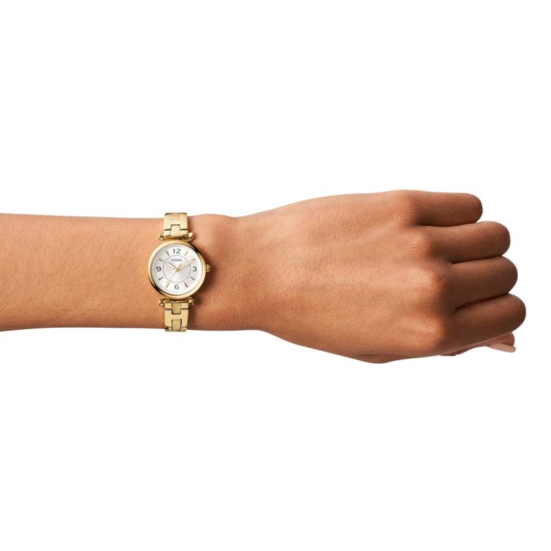 Montre FOSSIL femme bracelet acier doré jaune - vue porté 1