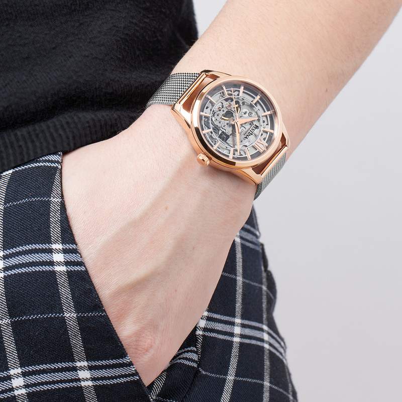 Montre FESTINA Automatique femme automatique acier doré rose bracelet acier maille milanaise - vue porté 1