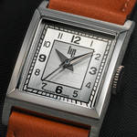 Montre LIP Churchill femme acier bracelet cuir marron - vue D1