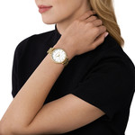 Montre MICHAEL KORS Pyper femme bracelet acier doré - vue porté 1