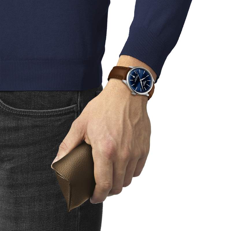Montre TISSOT t-classic mixte automatique acier bracelet cuir marron - vue porté 1