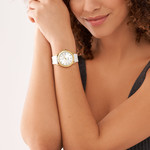 Montre FOSSIL FB-01 femme acier bracelet silicone blanc - vue porté 1